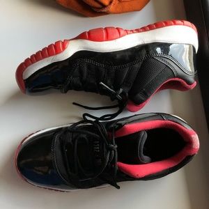 Jordan 11 retro low